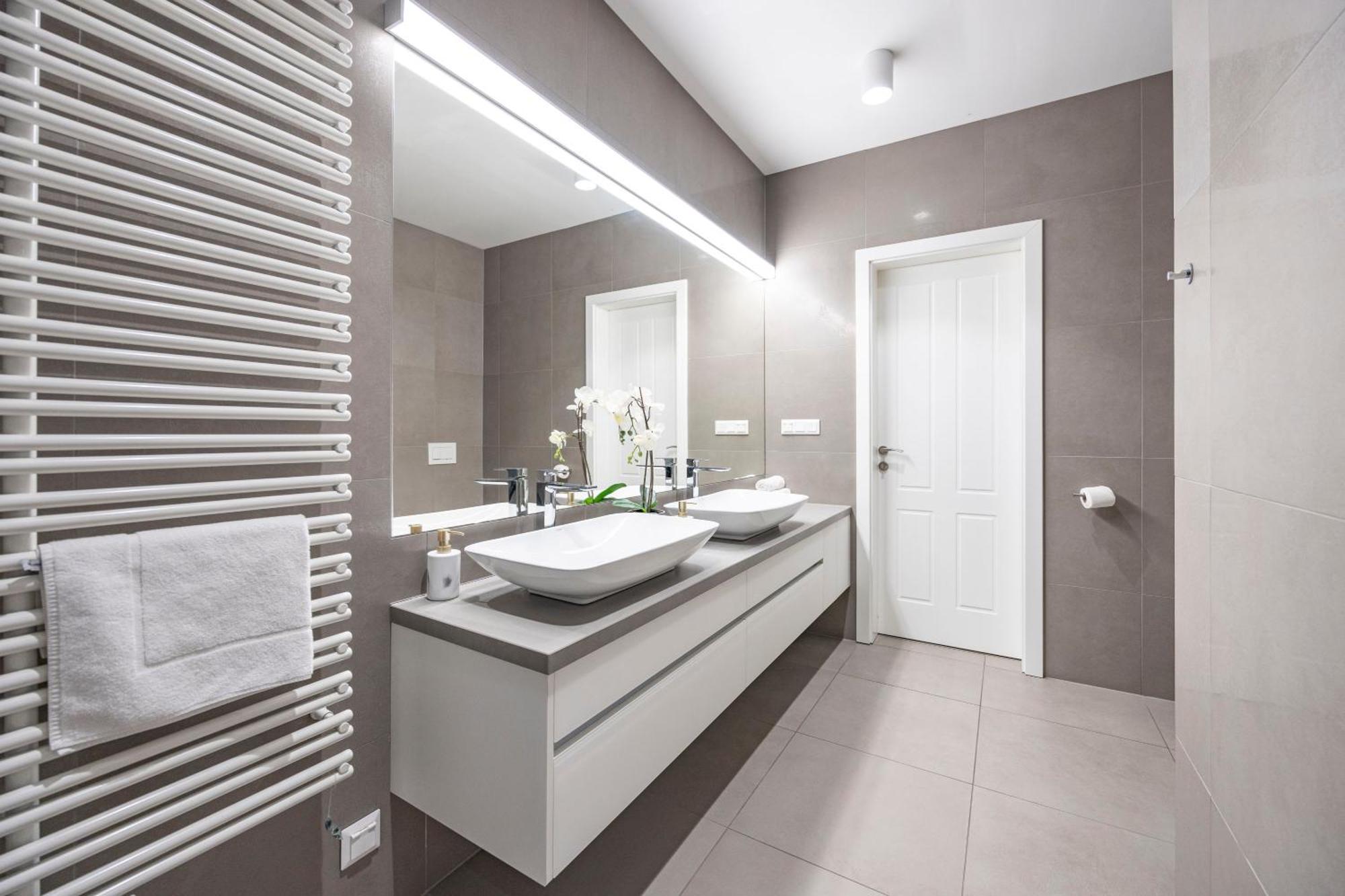דירה Stylish & Spacious By Prestige Homes בודפשט
