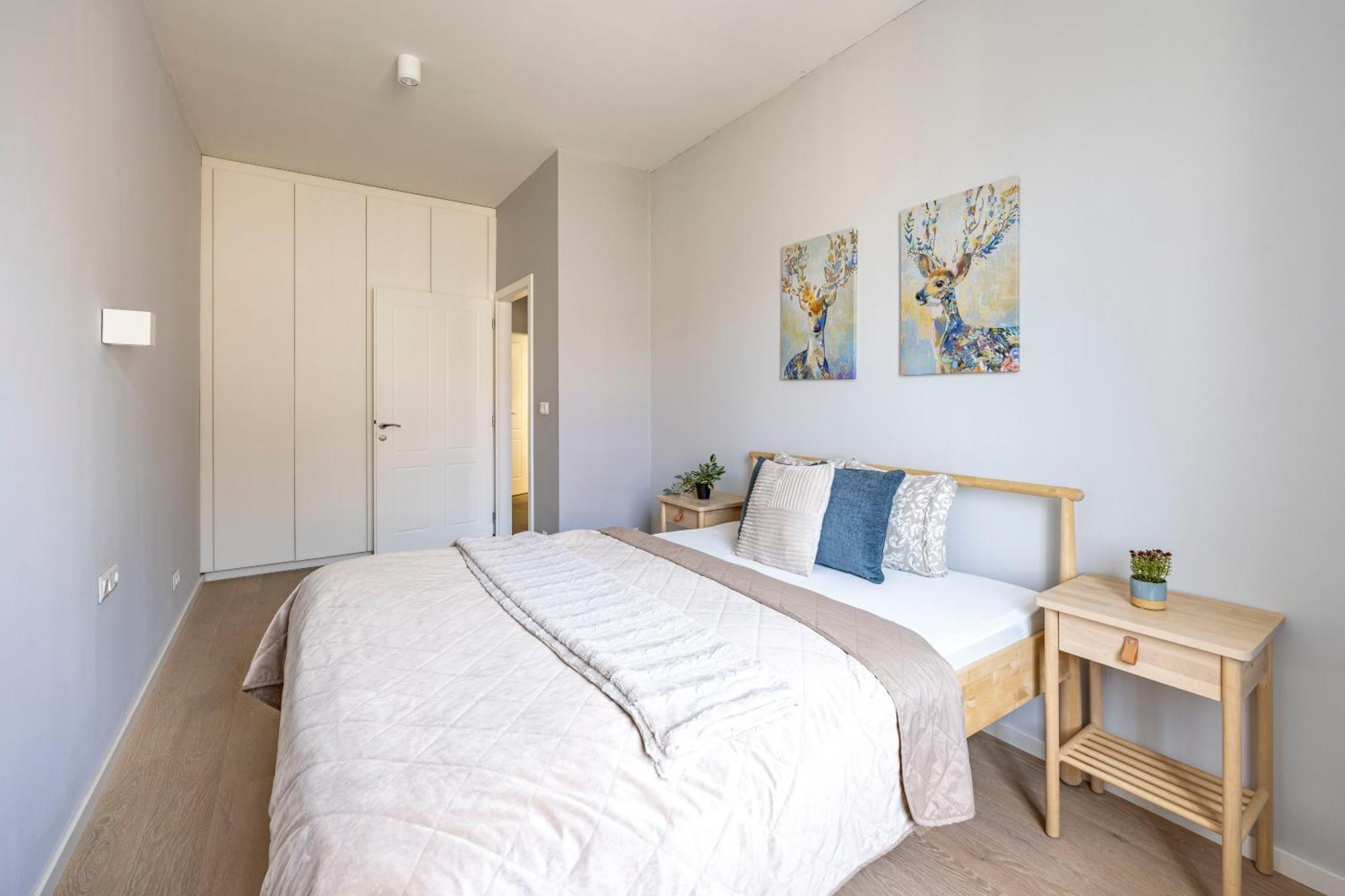 Stylish & Spacious By Prestige Homes דירה בודפשט